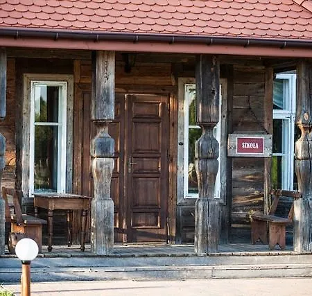 Nosselia 酒店 Krzyczki